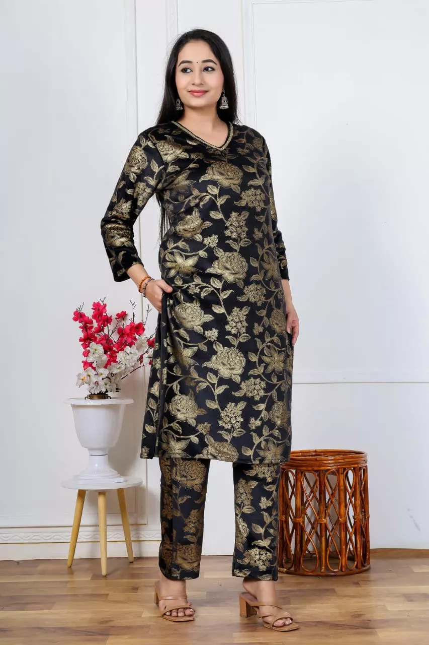 Golden Flower Kurta - Image 2
