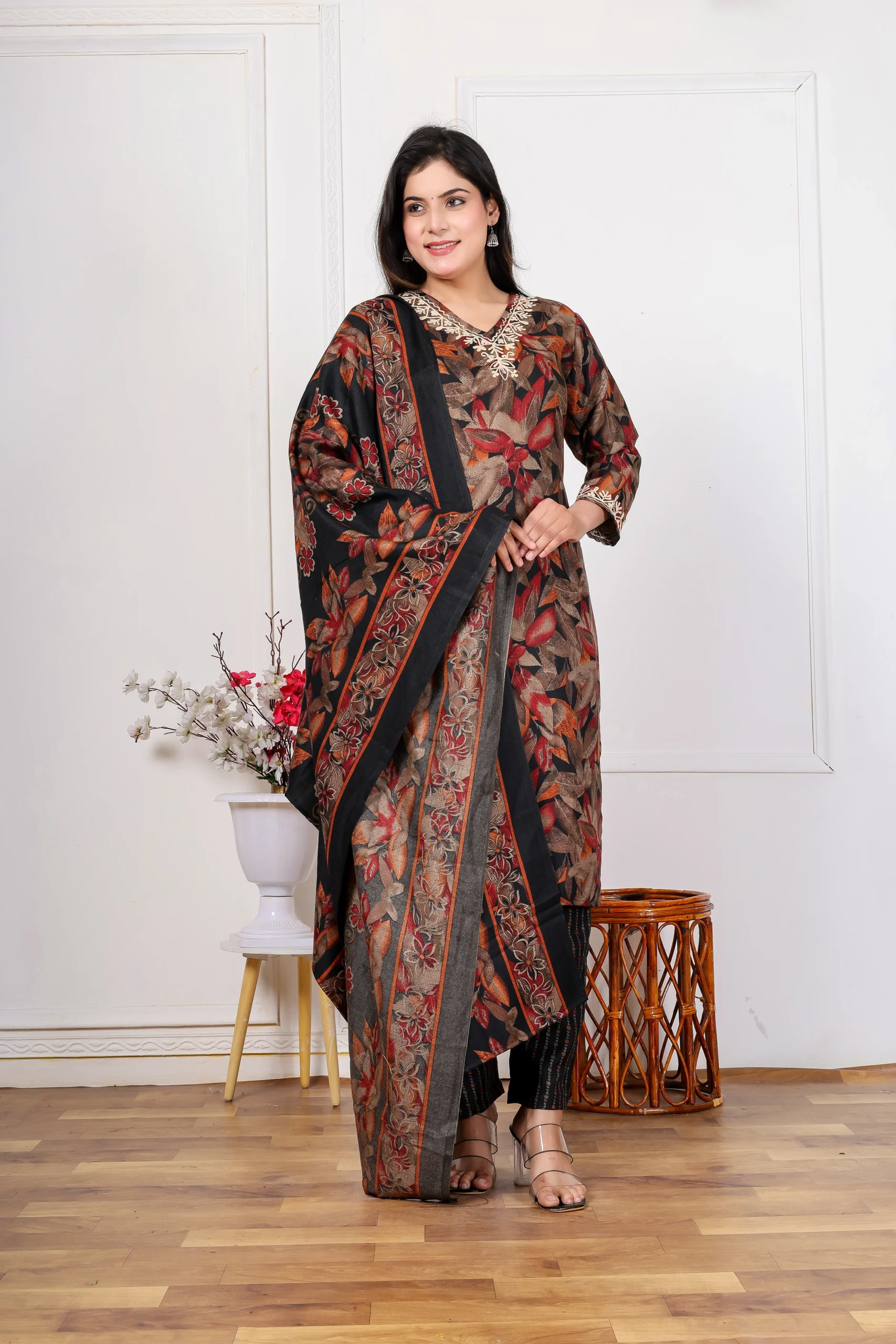 Kurti with Natural Design - Image 3