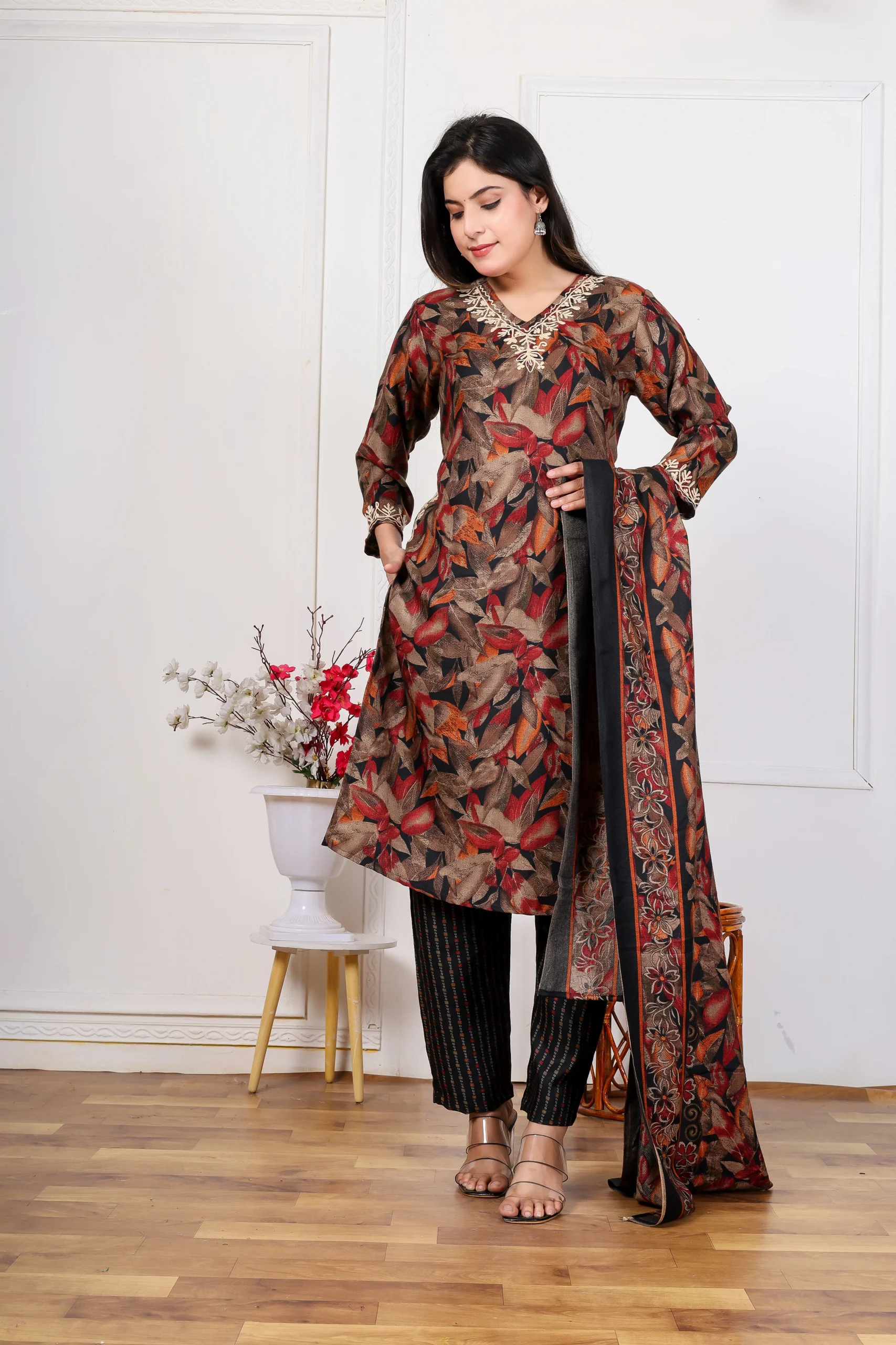 Kurti with Natural Design - Image 4