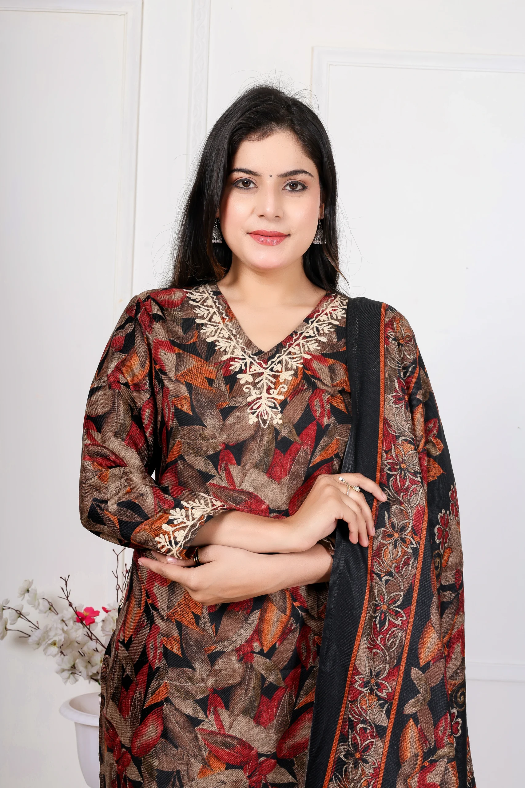 Kurti with Natural Design - Image 2